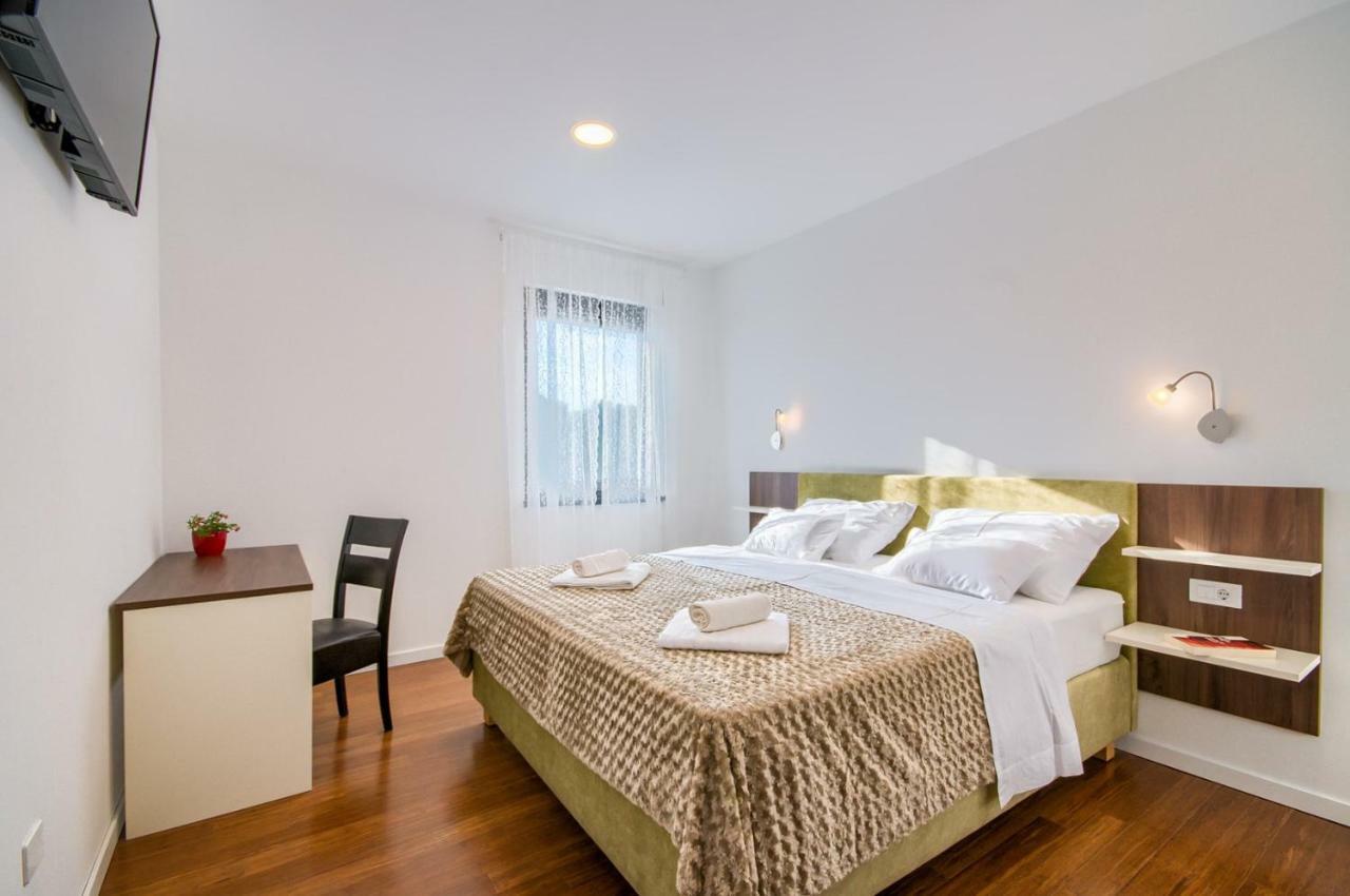 Rooms K&T Sea Side Luxury Pula Exteriör bild