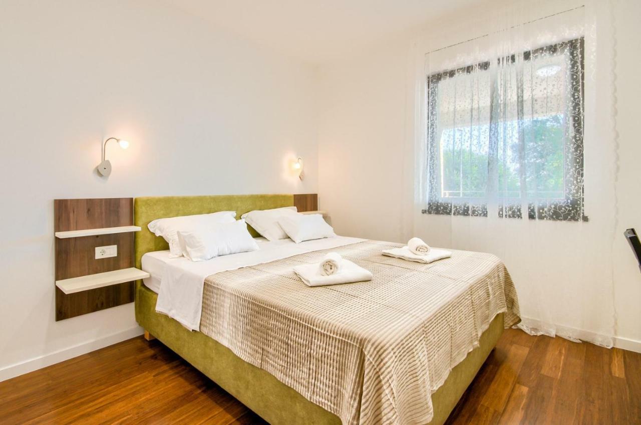 Rooms K&T Sea Side Luxury Pula Exteriör bild