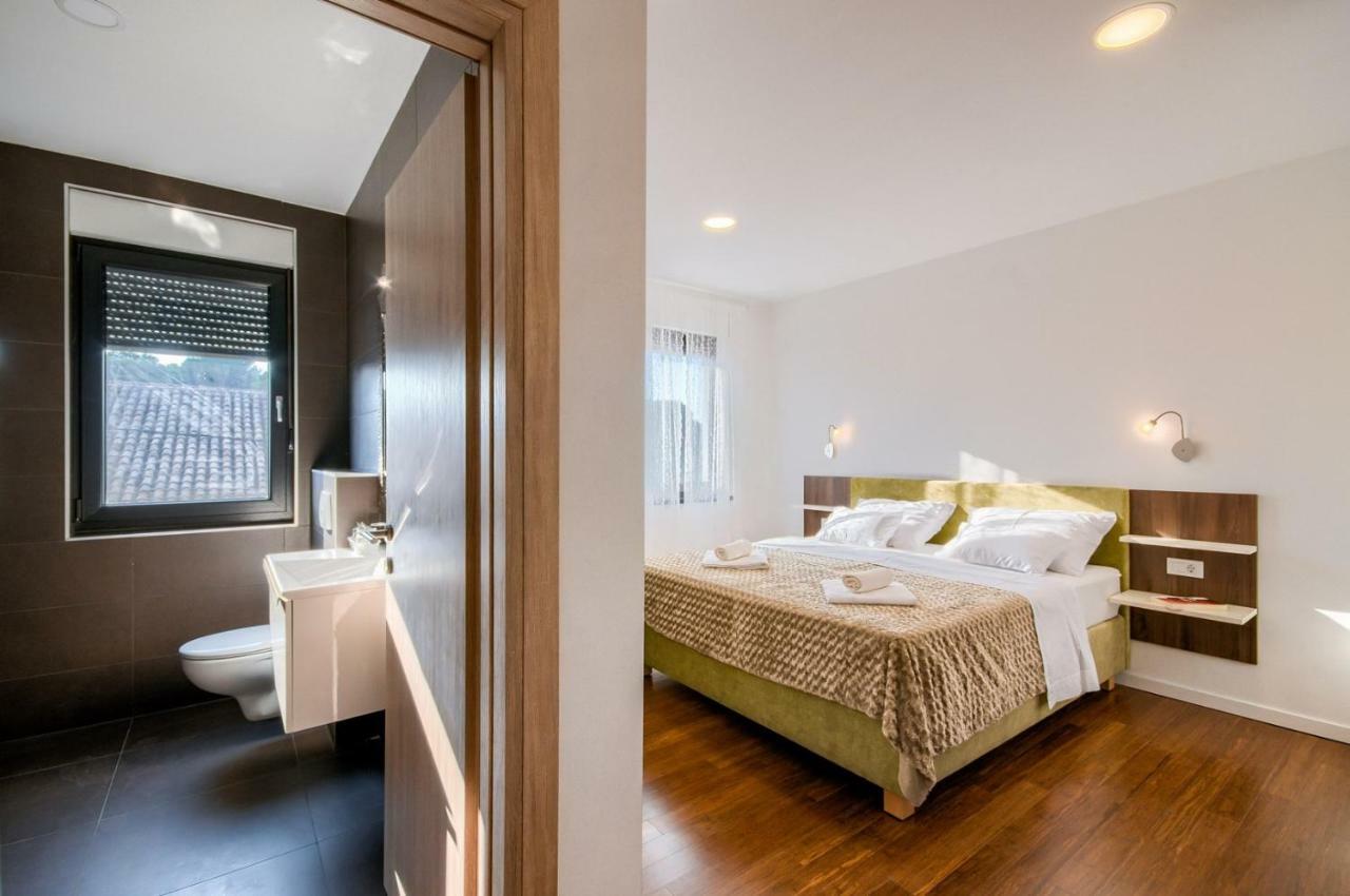 Rooms K&T Sea Side Luxury Pula Exteriör bild